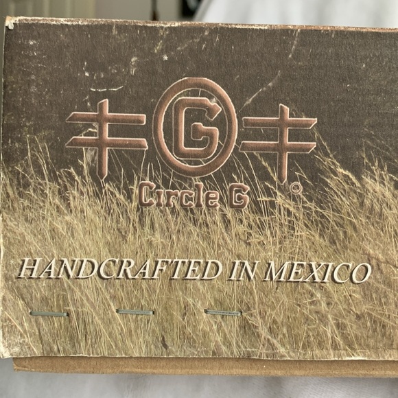 Circle G - Picture 11 of 11